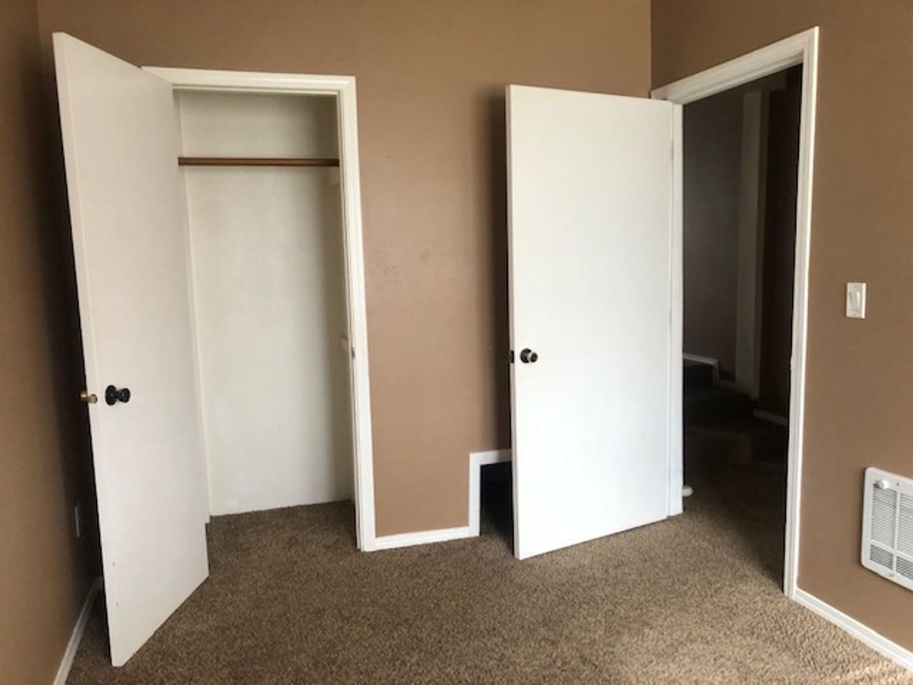 627 W Alice Ave - Photo 7 of 9