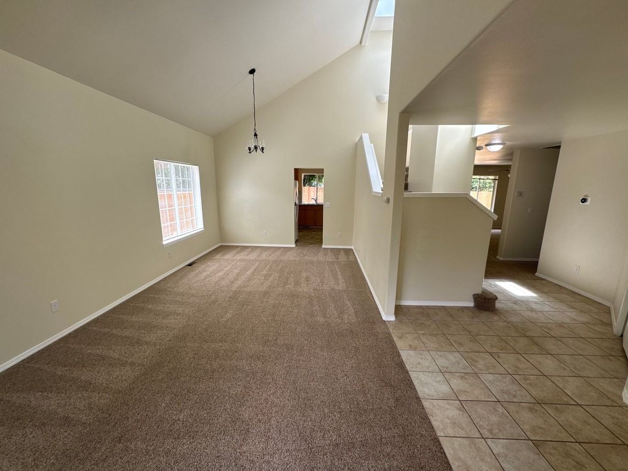 4997 Sw Roseberry St - Photo 3 of 22