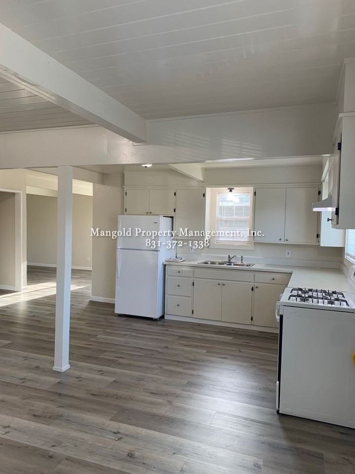 230 2nd St - Photo 3 of 11