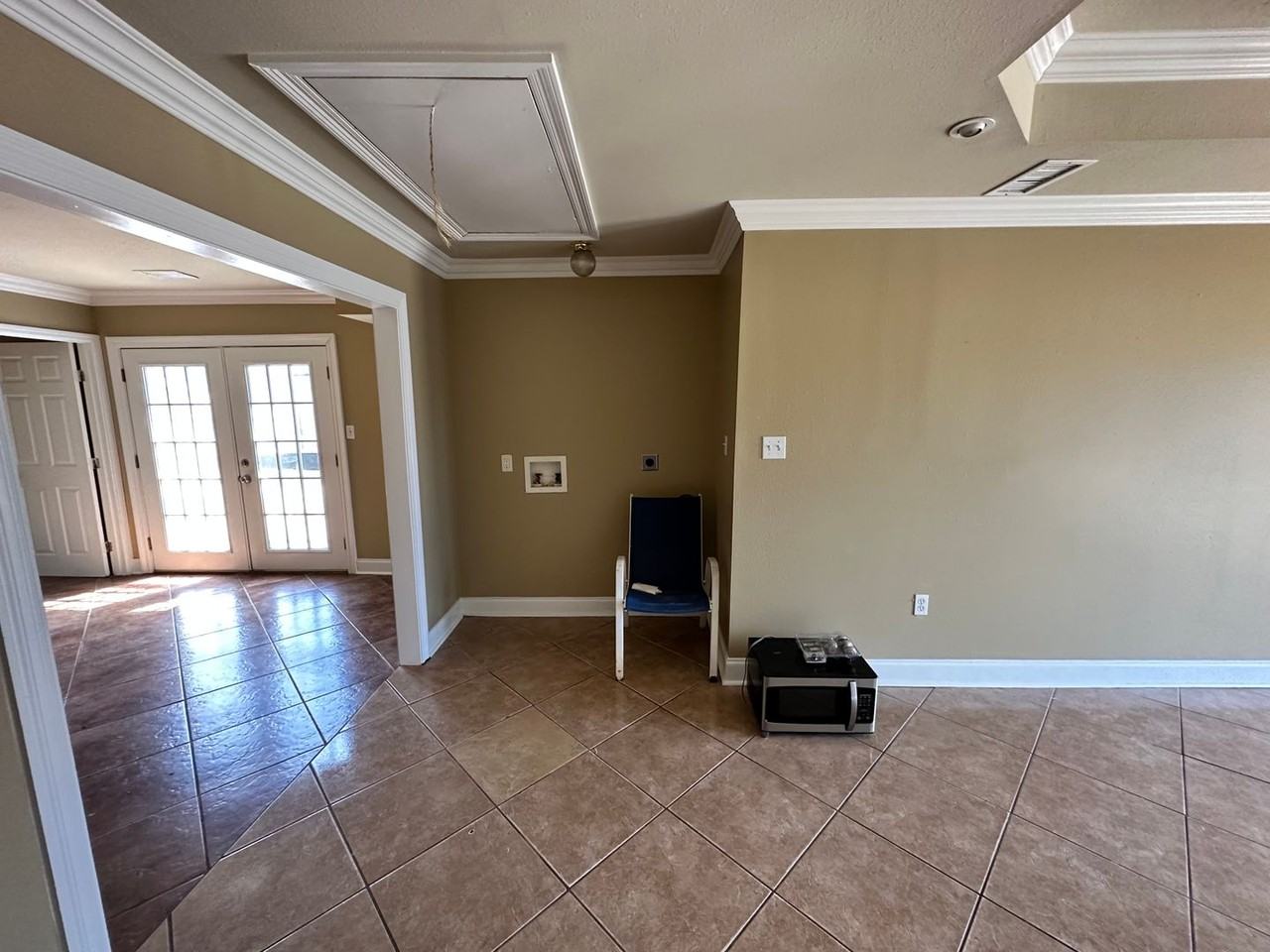 2757 Edna St - Photo 3 of 18