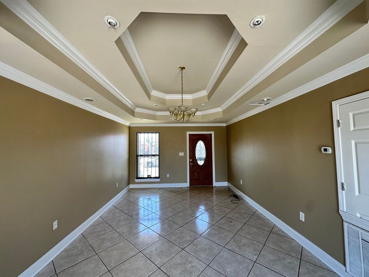 2757 Edna St - Photo 5 of 18