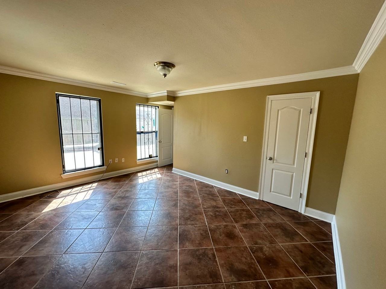 2757 Edna St - Photo 7 of 18
