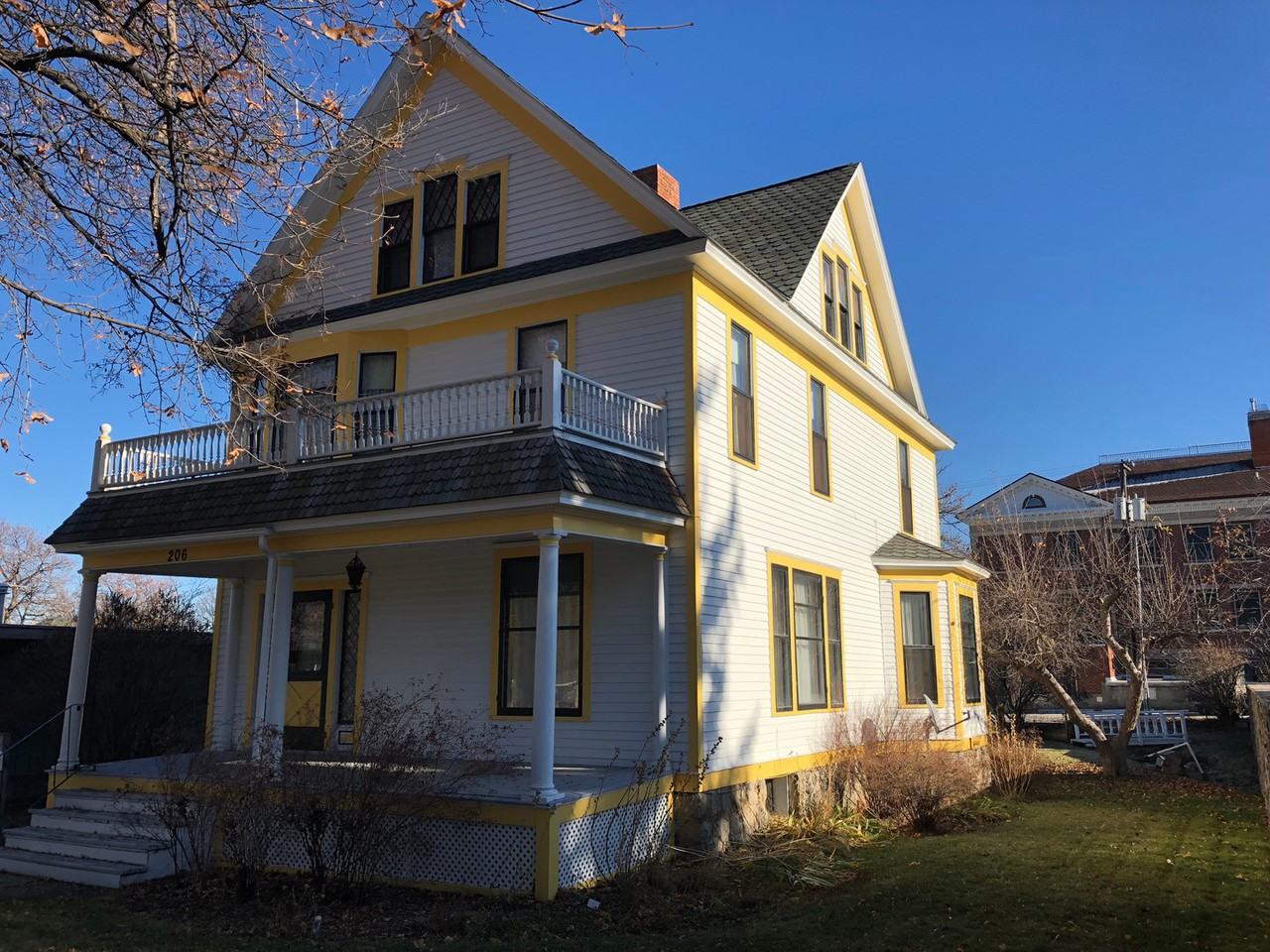 206 S 5th St - Photo 2 of 37