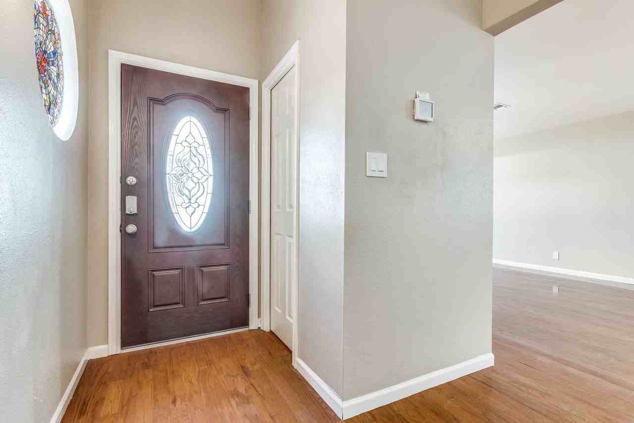 201 W Craig Pl #N - Photo 4 of 25
