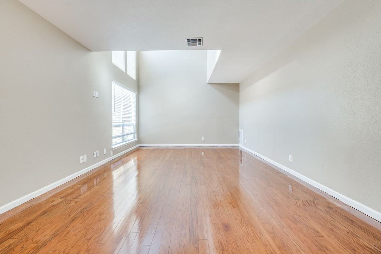 201 W Craig Pl #N - Photo 6 of 25