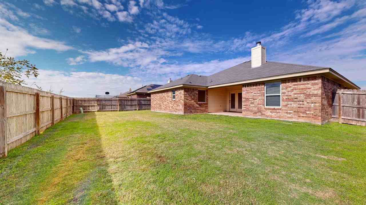 504 W Orion Dr - Photo 6 of 34