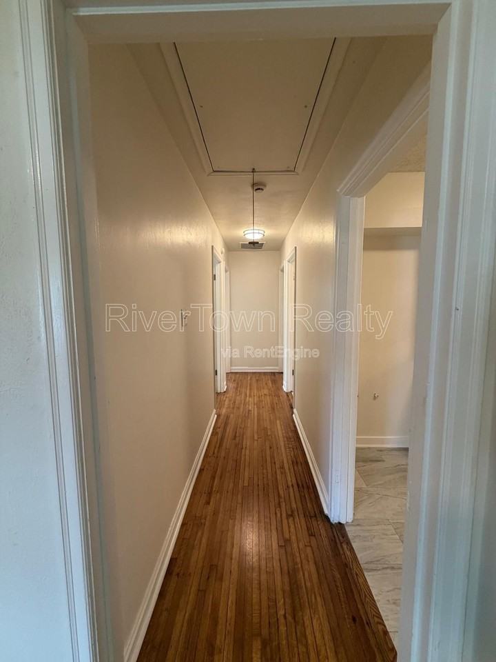 4550 Quince Rd - Photo 2 of 16