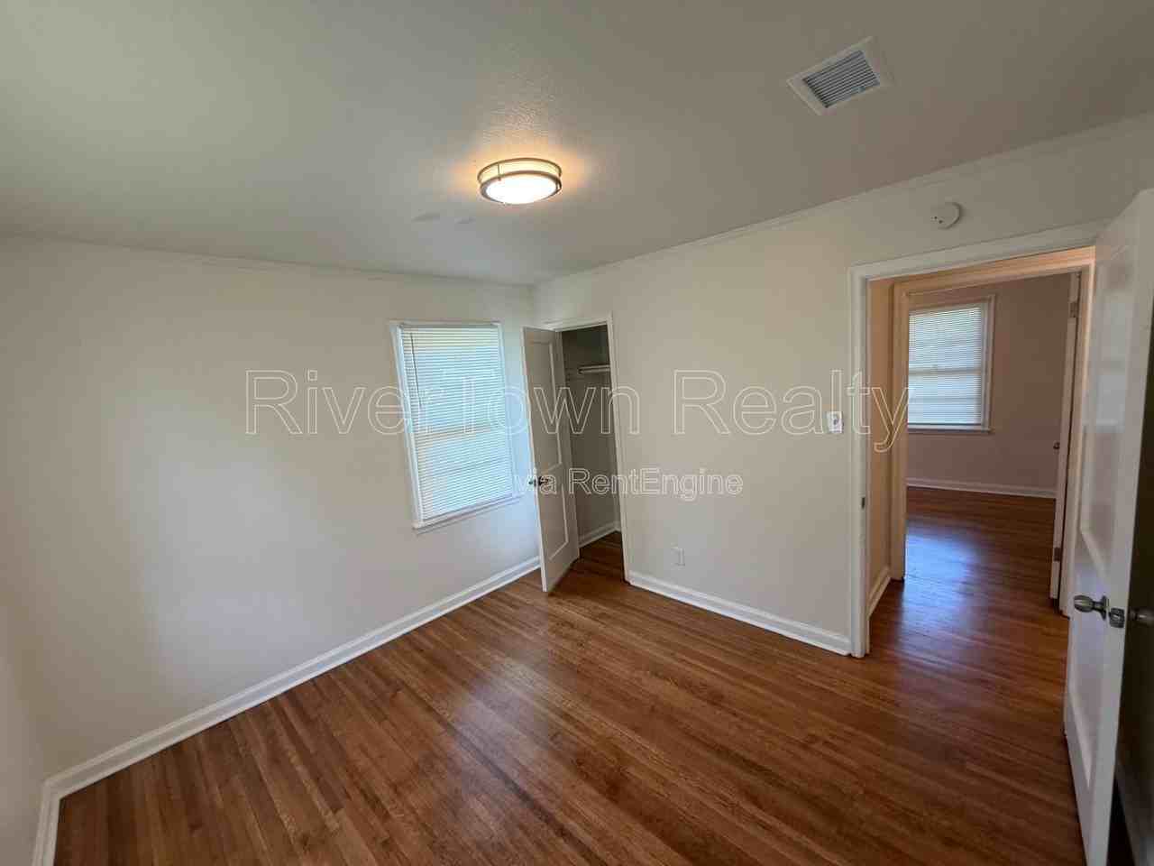 4550 Quince Rd - Photo 5 of 16