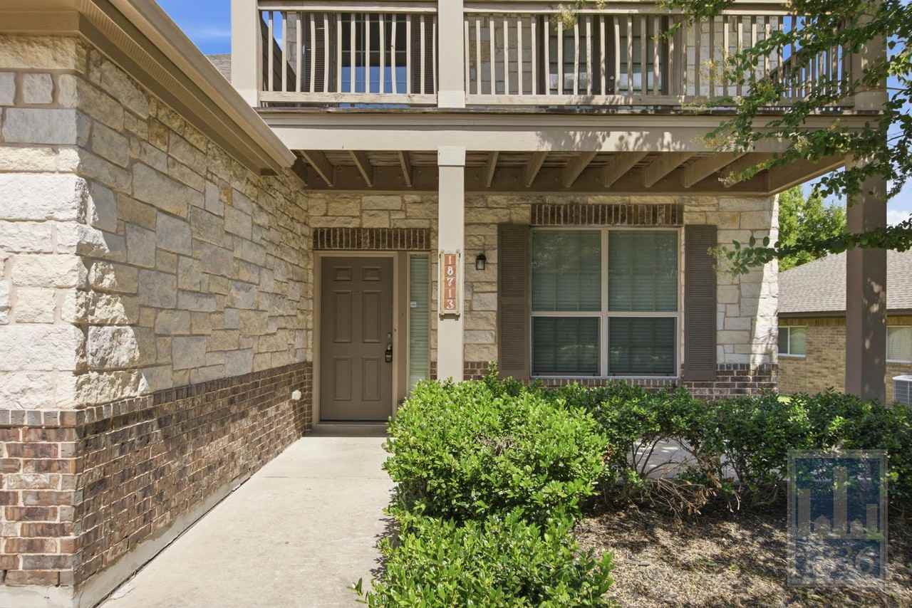 18713 Falcon Pointe Blvd - Photo 5 of 50