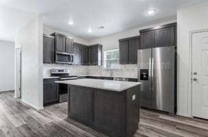 featured image of 955 S Benchmark Ln #1