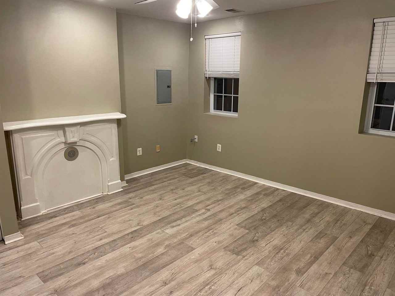 909 S 21st St #2 - Photo 4 of 11