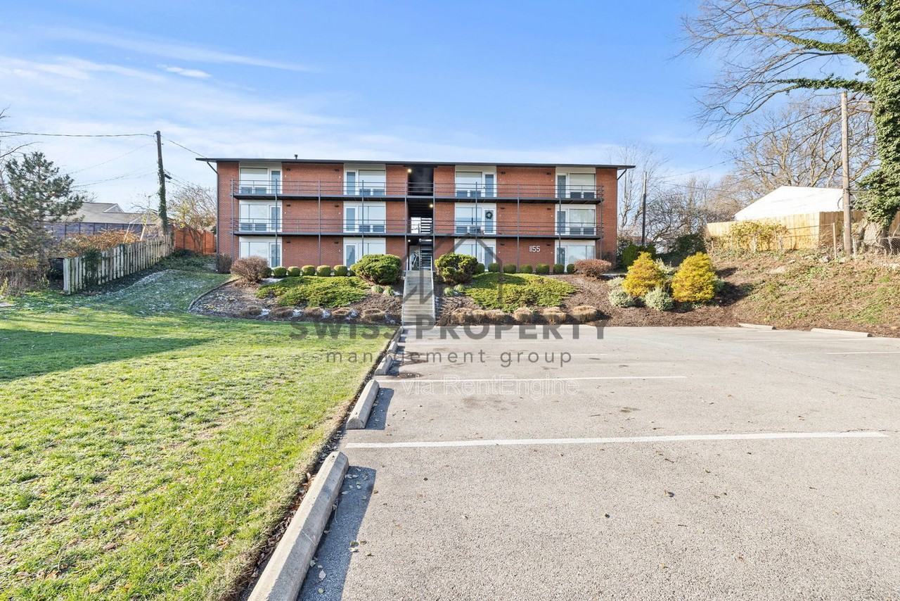 1155 Edgehill Rd #SD - Photo 2 of 13