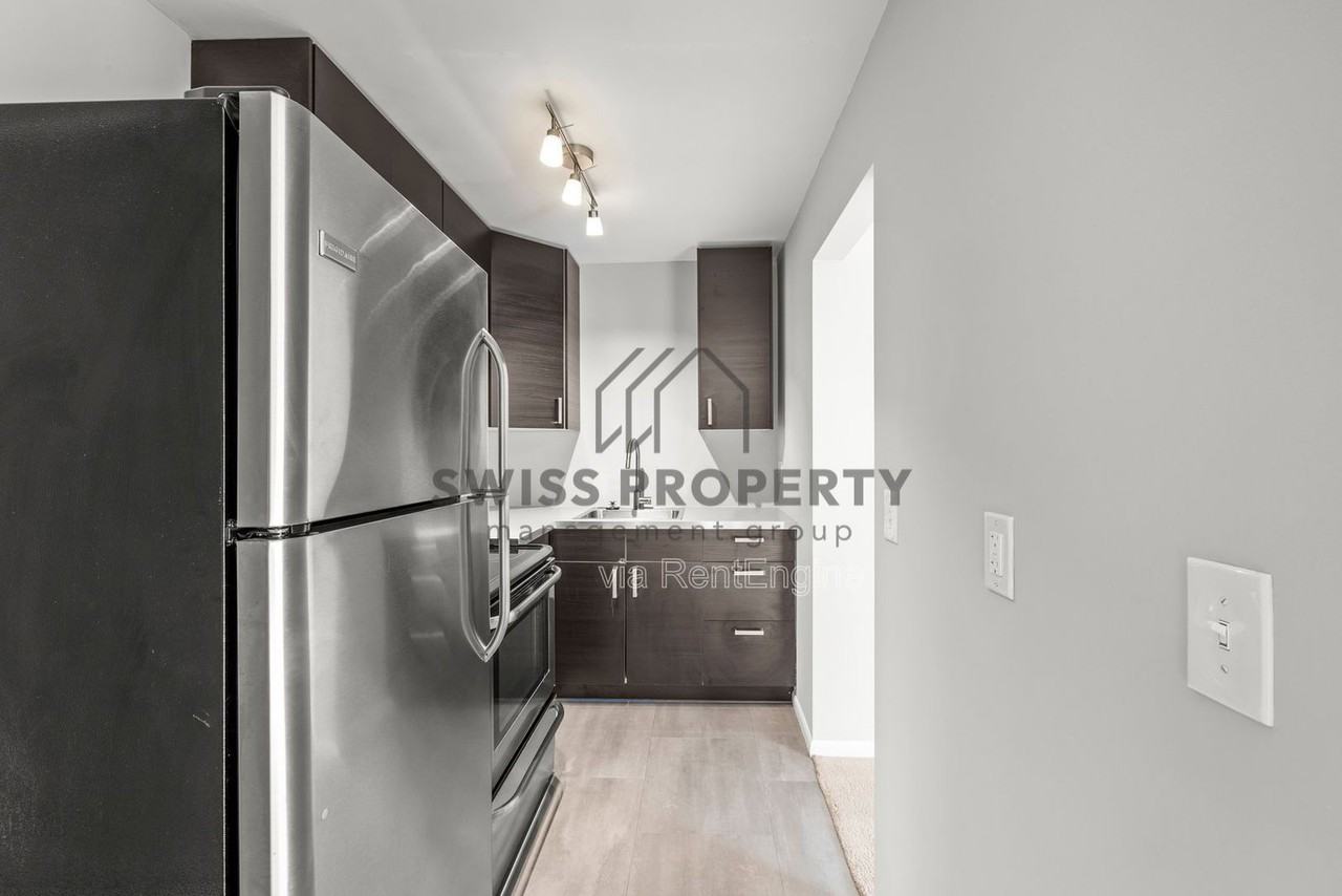 1155 Edgehill Rd #SD - Photo 6 of 13