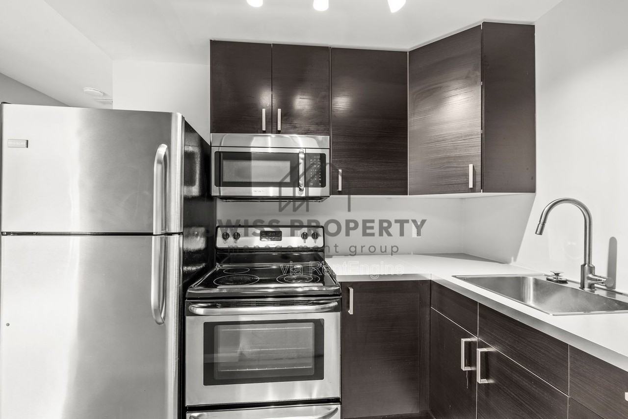 1155 Edgehill Rd #SD - Photo 7 of 13