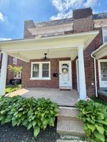 featured image of 844 E Madison St