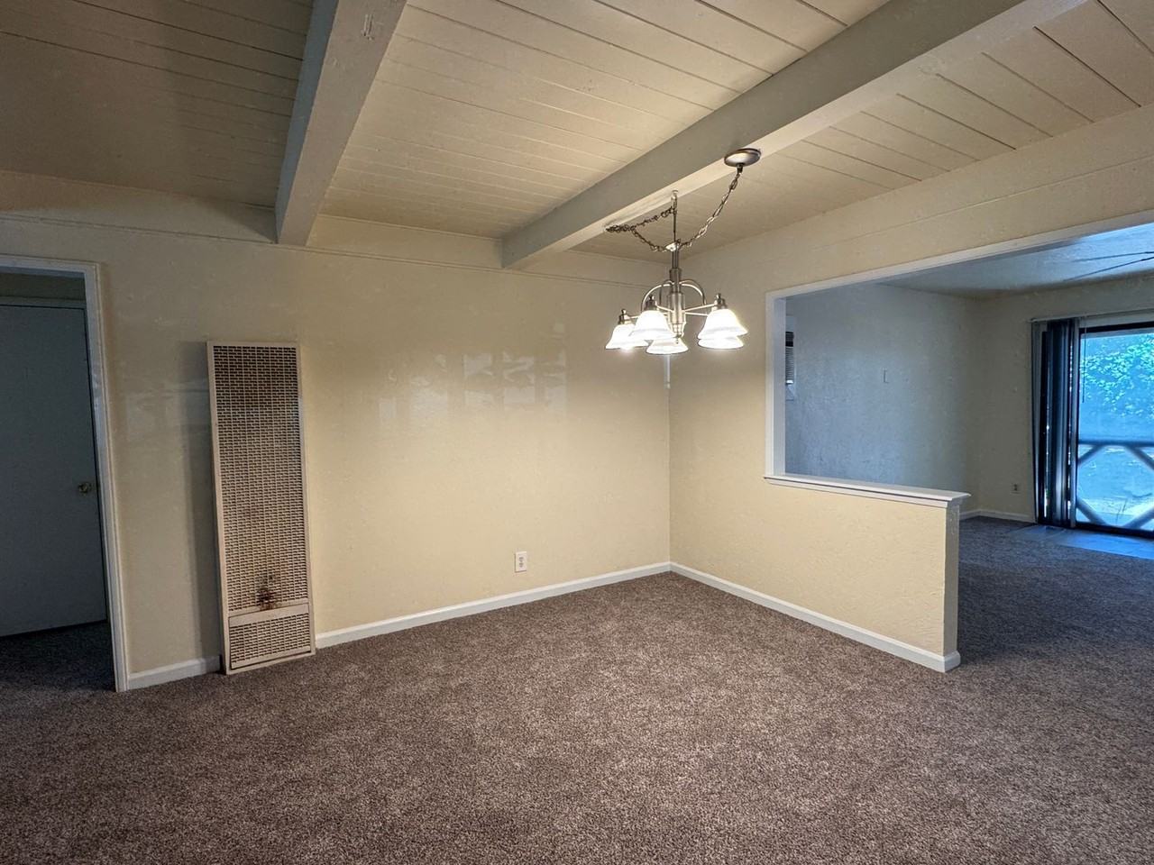 6542 Leesburg Pl - Photo 5 of 23