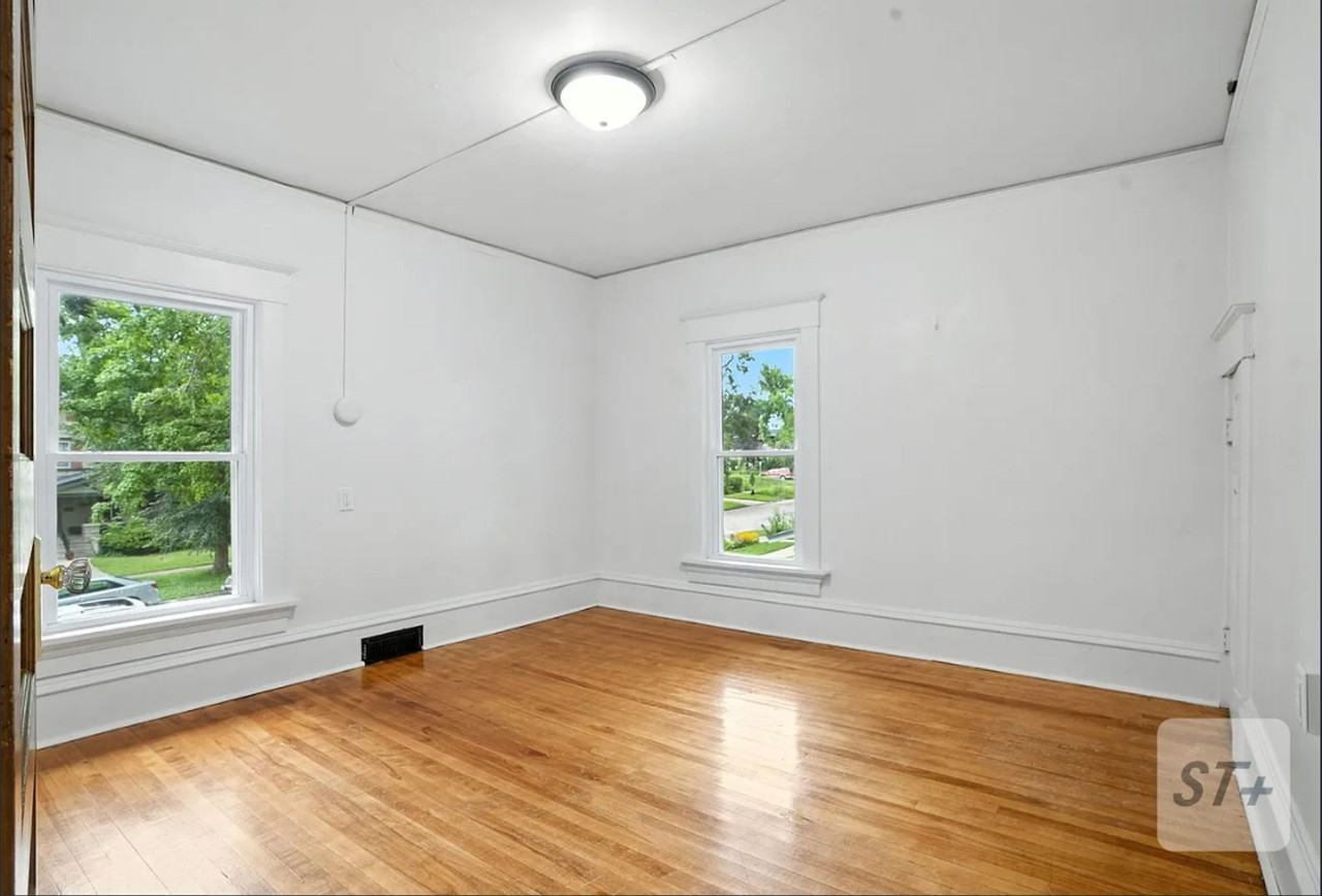 1933 4th Ave Se - Photo 6 of 14