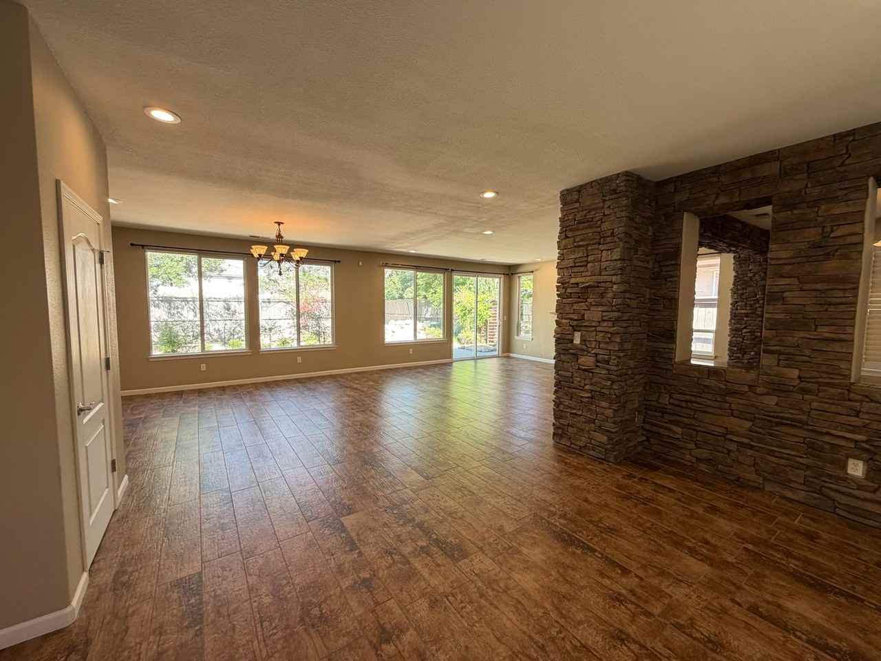 485 Cicada Ct - Photo 5 of 22