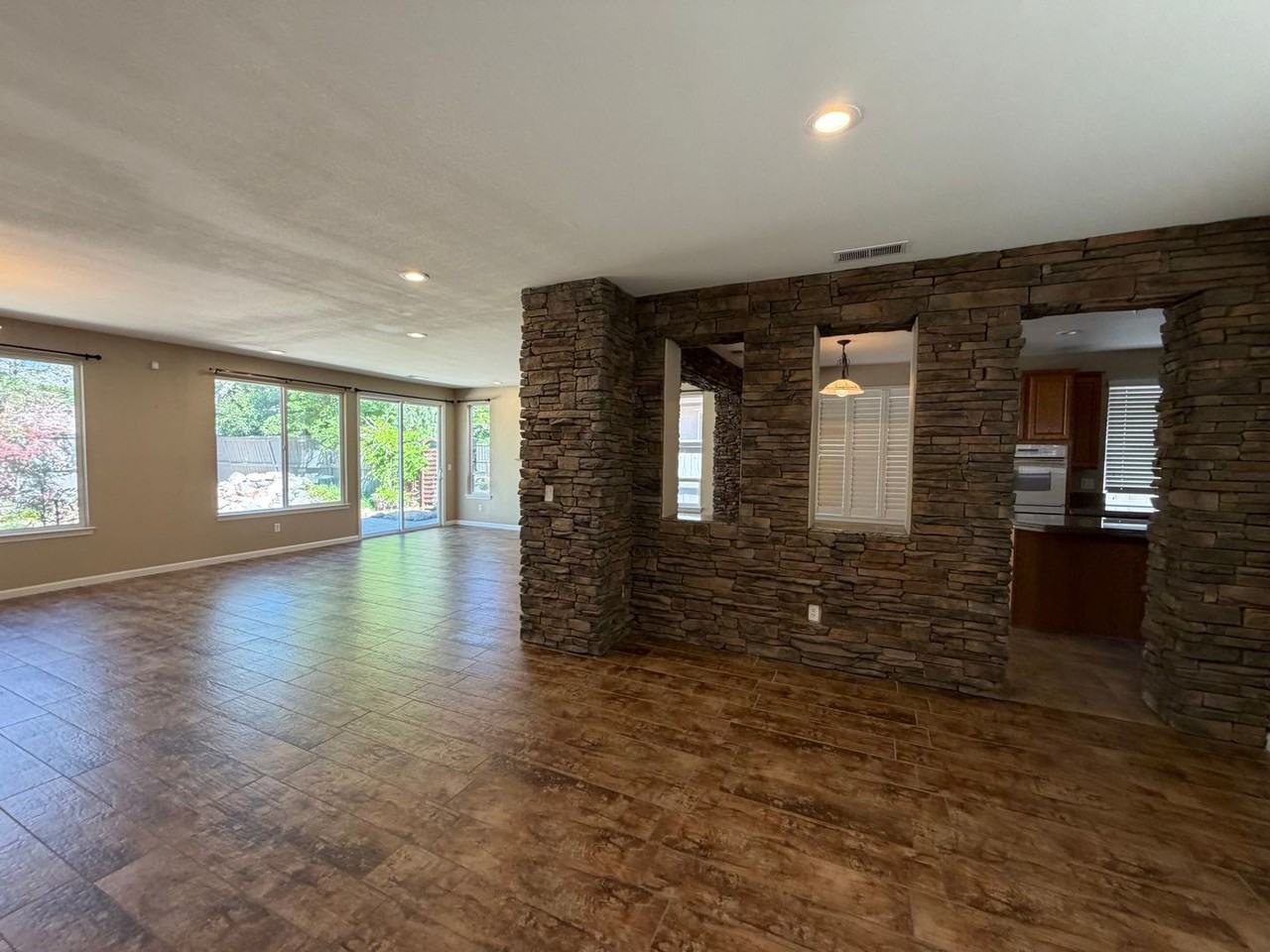 485 Cicada Ct - Photo 6 of 22