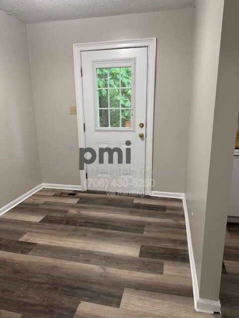 54 Greenwood Cir - Photo 5 of 12