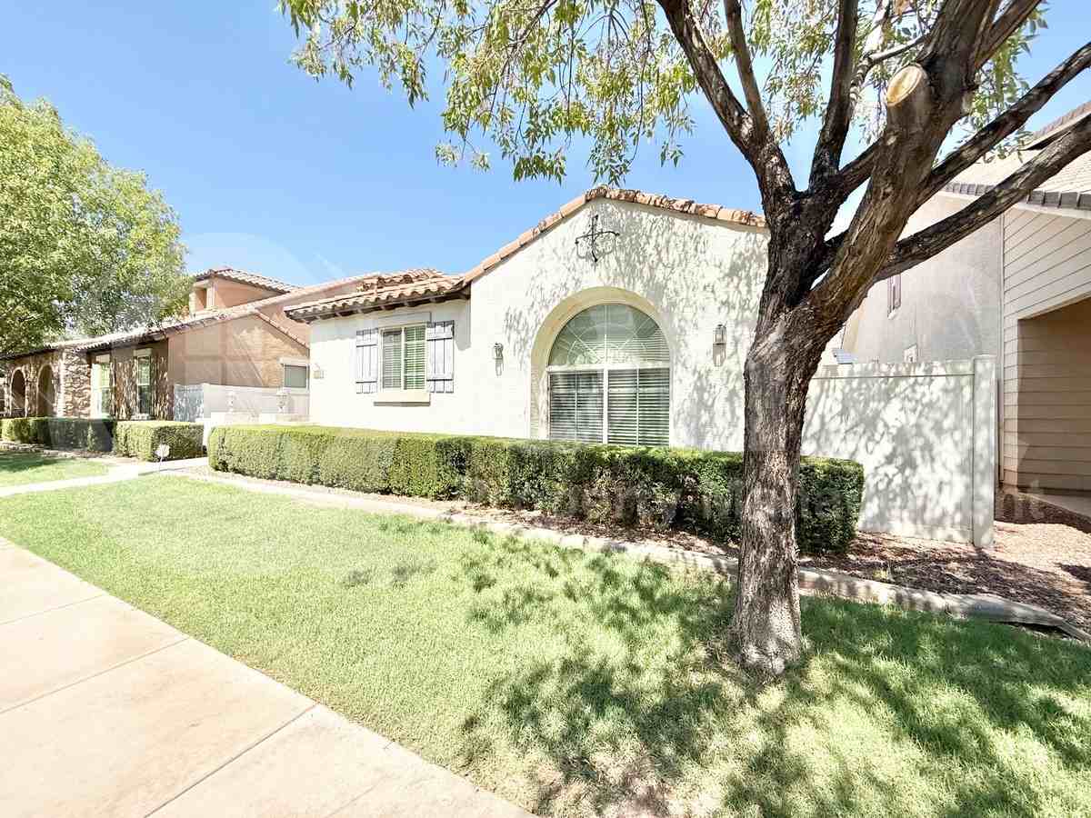 1144 S Osborn Ln - Photo 5 of 31