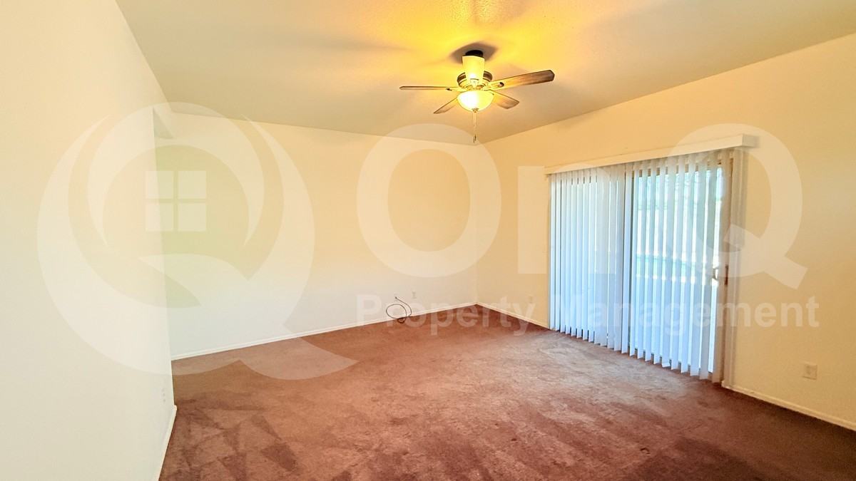 15632 N 156th Ln - Photo 3 of 22