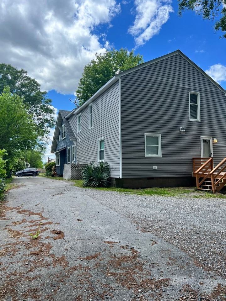 913 Hamilton Ave #B - Photo 3 of 28