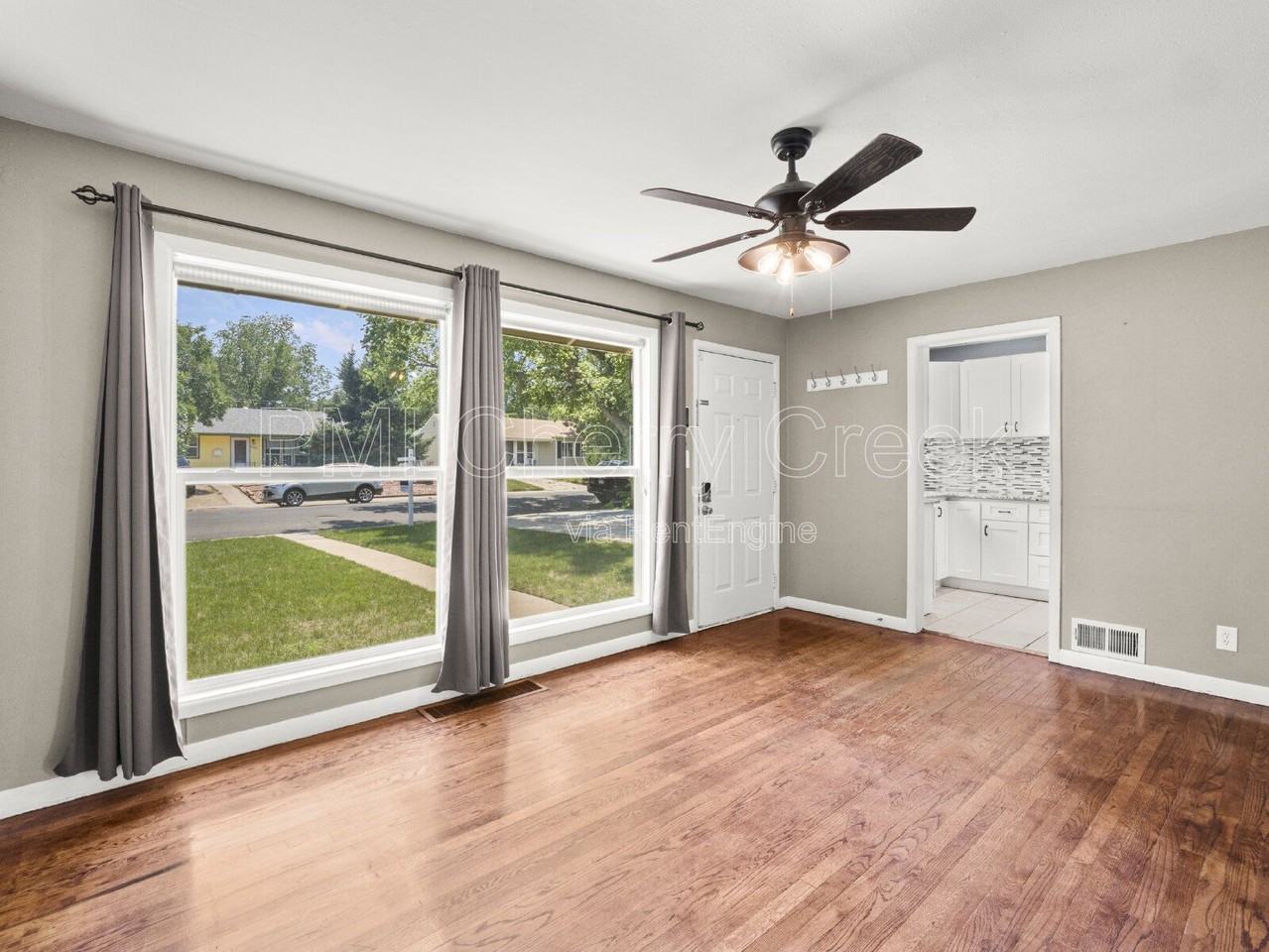 4841 E Missouri Ave - Photo 4 of 22
