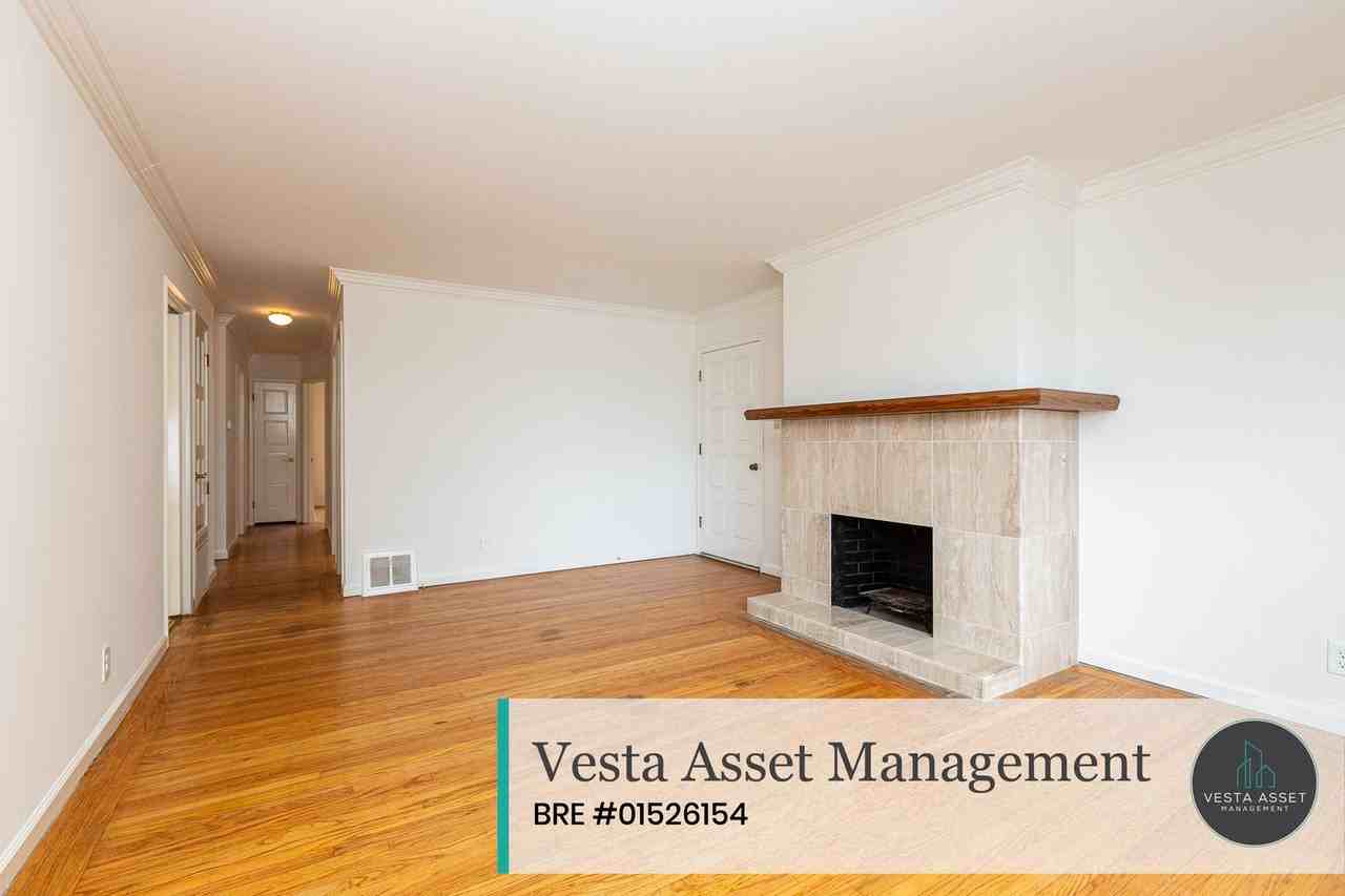 351 Winding Way - Photo 4 of 28