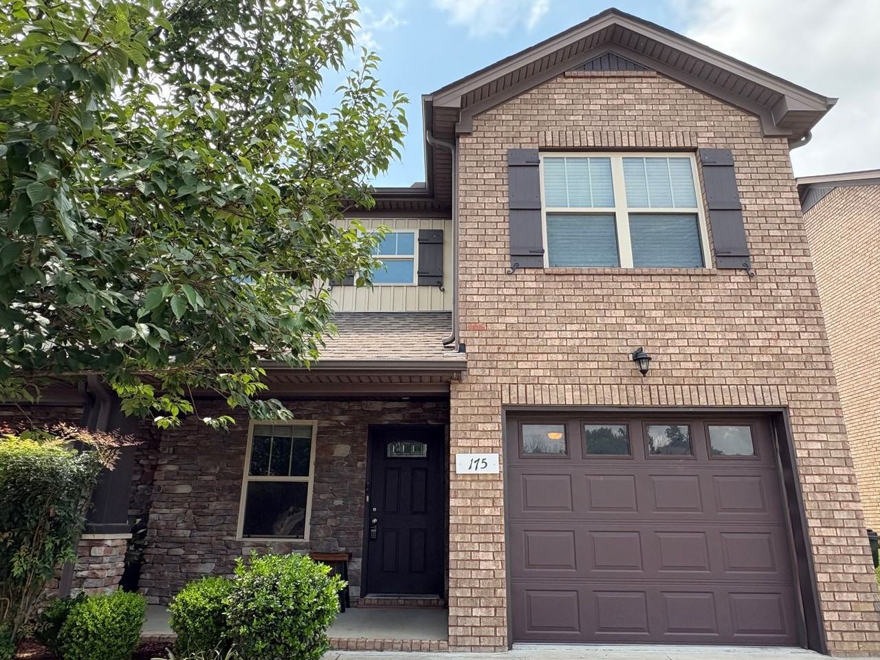 175 Saxony Way - Photo 4 of 21