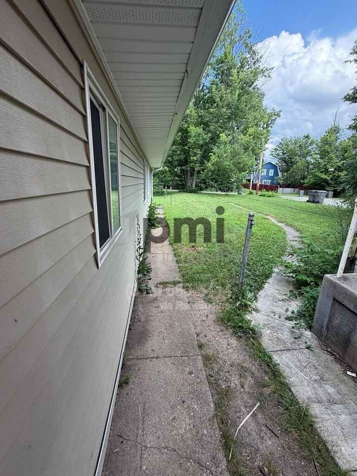 3241 Guilford Ave - Photo 6 of 28