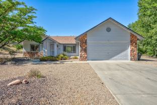 379 Badger Ct - Photo 1 of 1