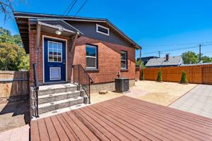 featured image of 527 Mill St