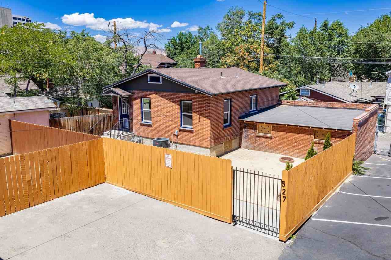 527 Mill St - Photo 2 of 14