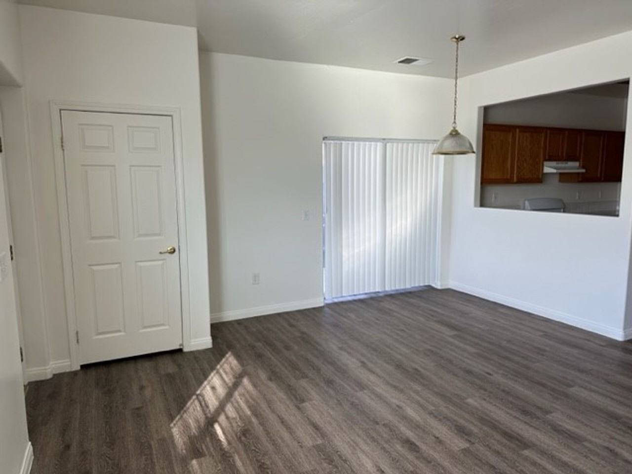 3134 Park Meadows Drive Bakersfield, CA 93308 - Photo 3 of 7