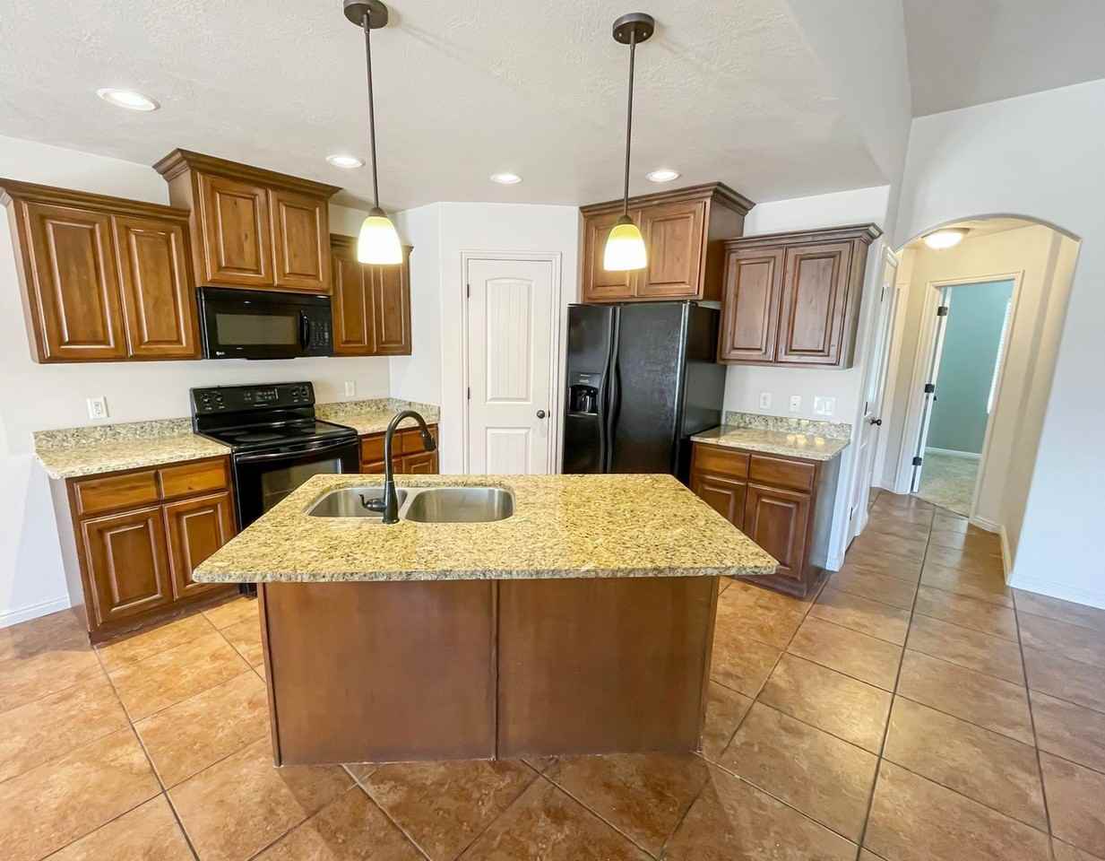 1228 W 200 N - Photo 7 of 26