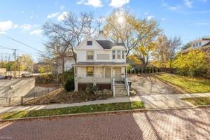 featured image of 1076 Ackley St #1