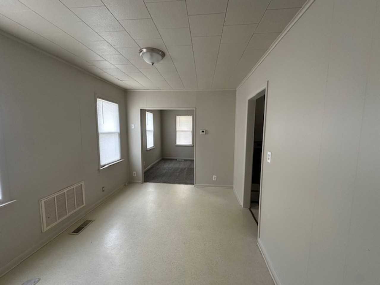 501 G St Ne - Photo 5 of 9
