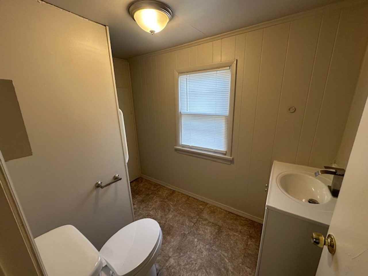 501 G St Ne - Photo 6 of 9