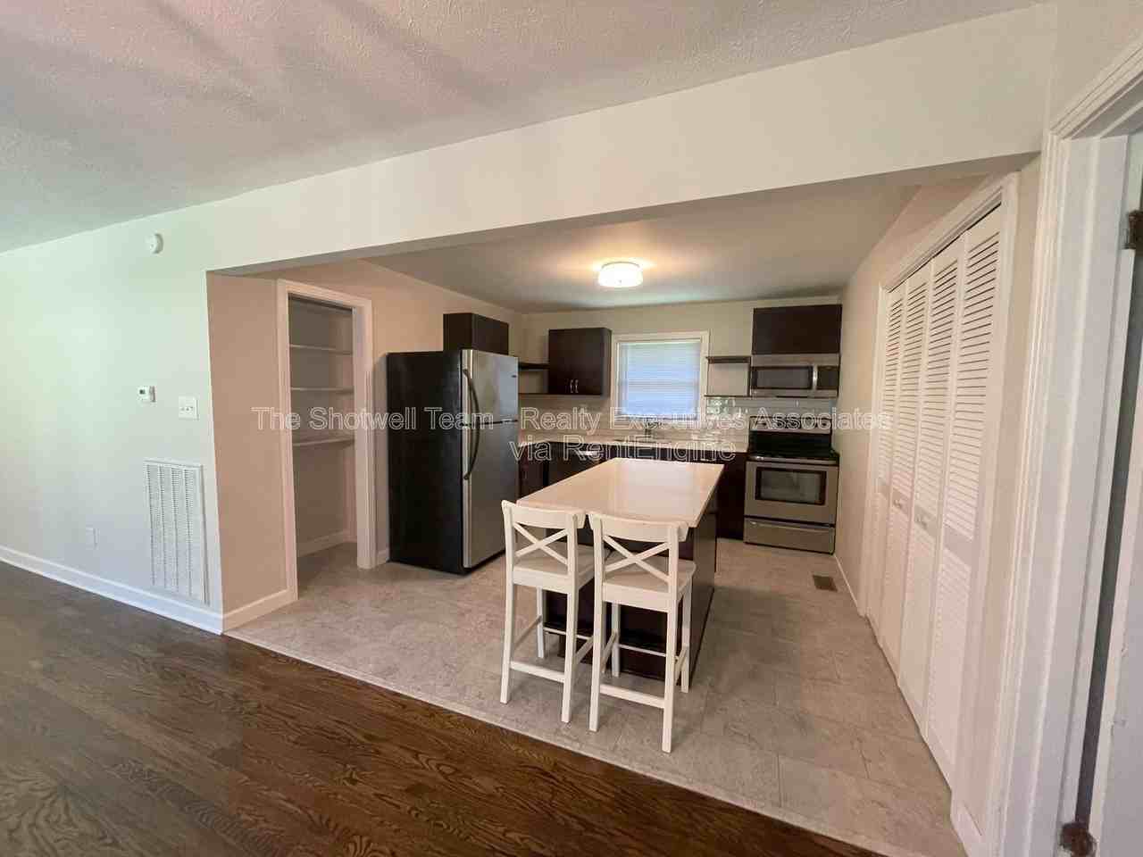 4304 Crosby Dr - Photo 6 of 14