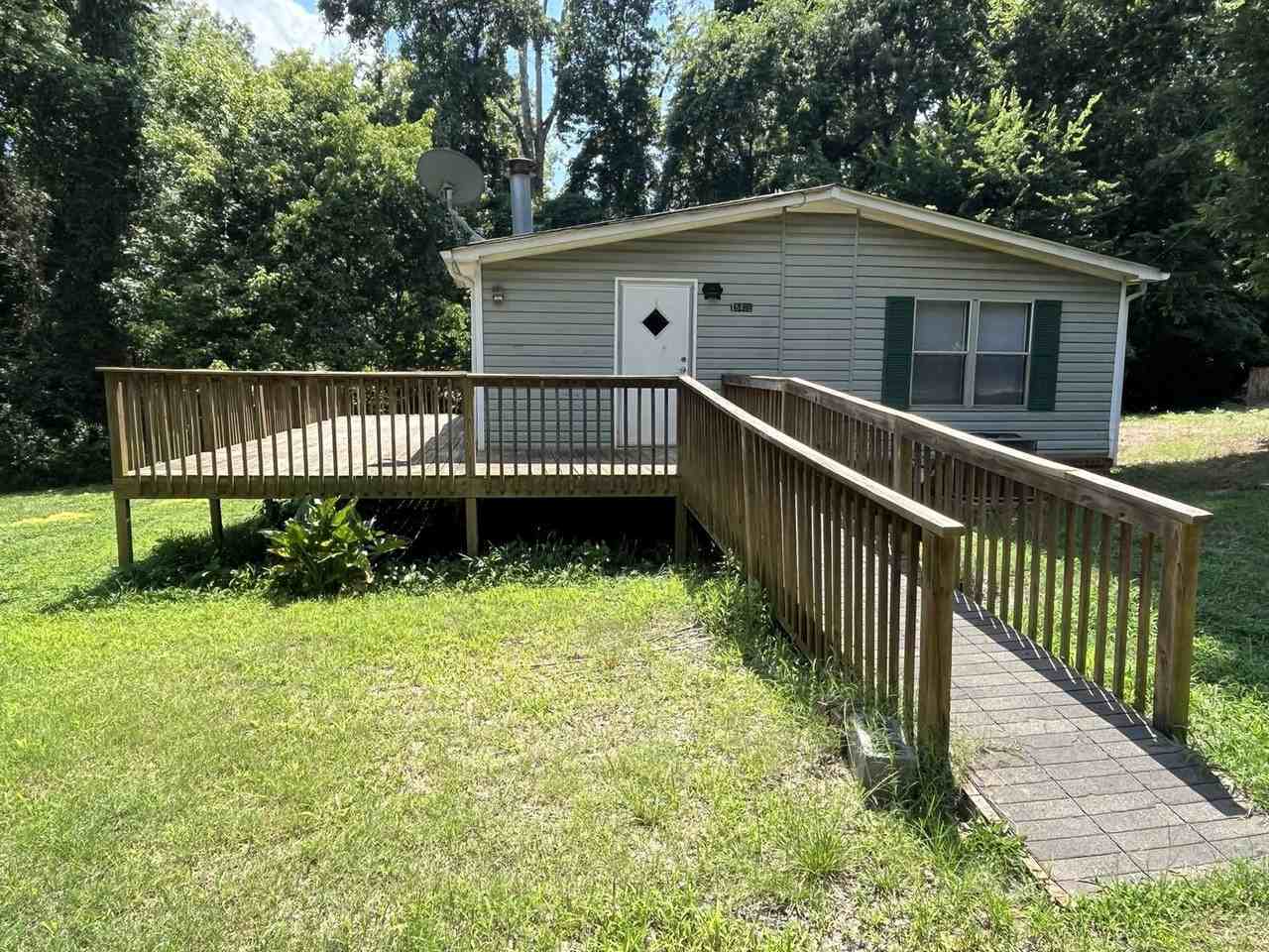 15422 Sharpe Rd - Photo 2 of 21