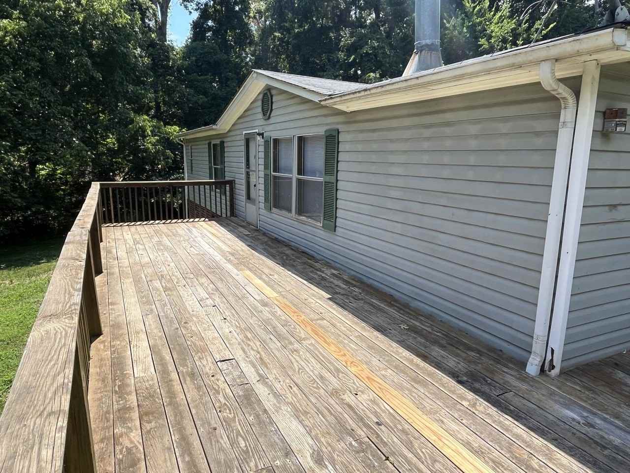15422 Sharpe Rd - Photo 3 of 21