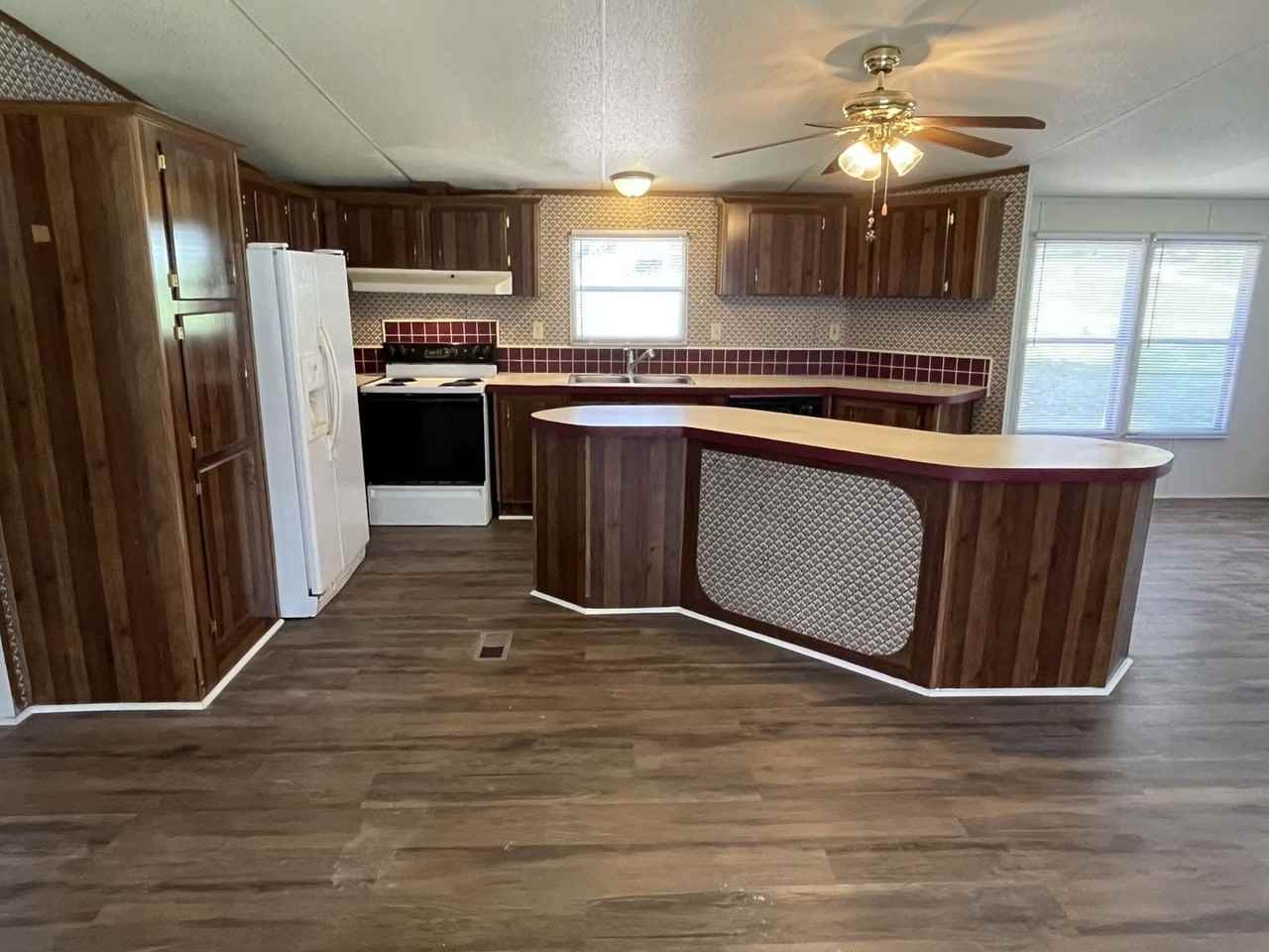 15422 Sharpe Rd - Photo 6 of 21