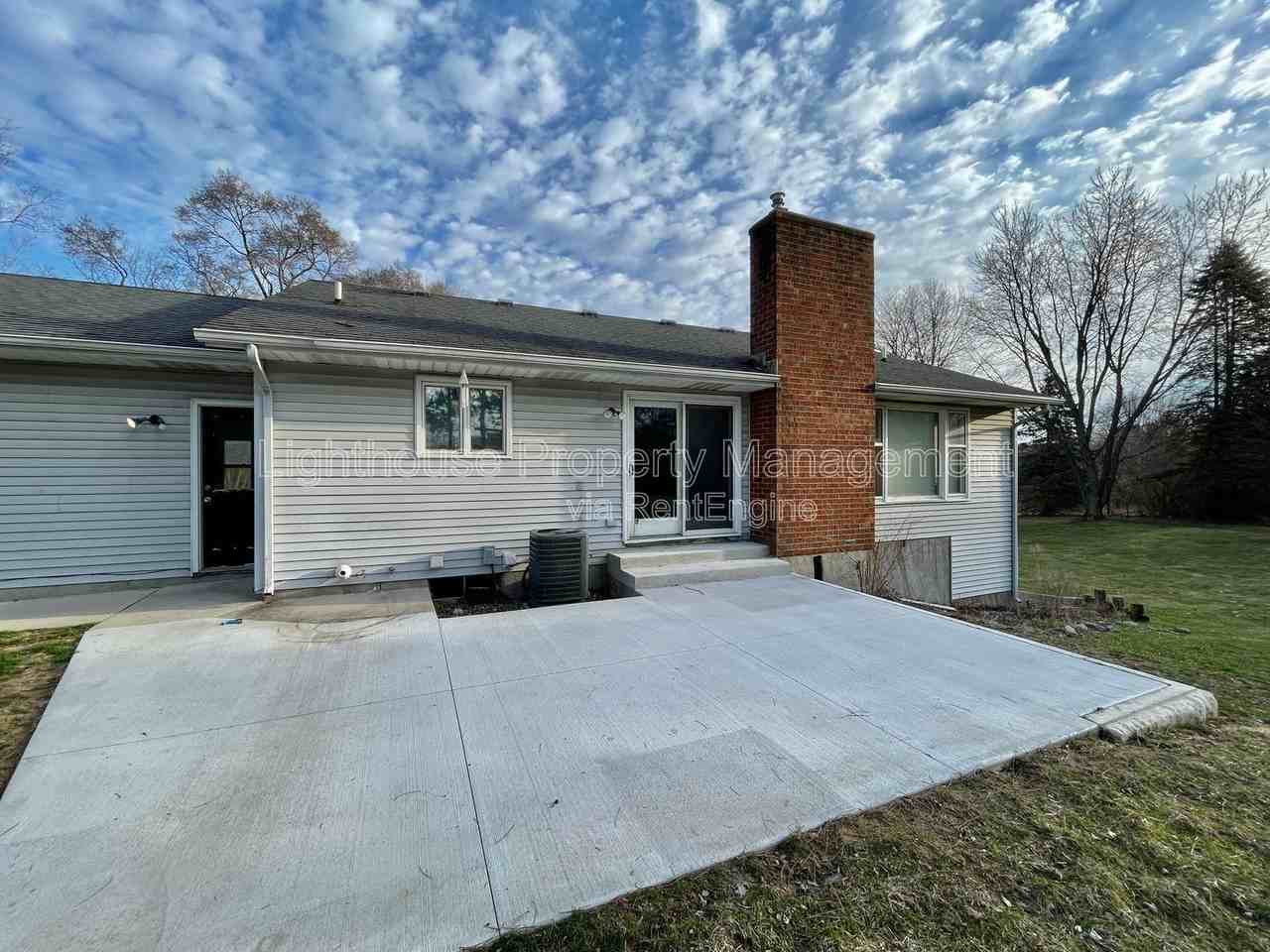 6800 68th St Se - Photo 4 of 35