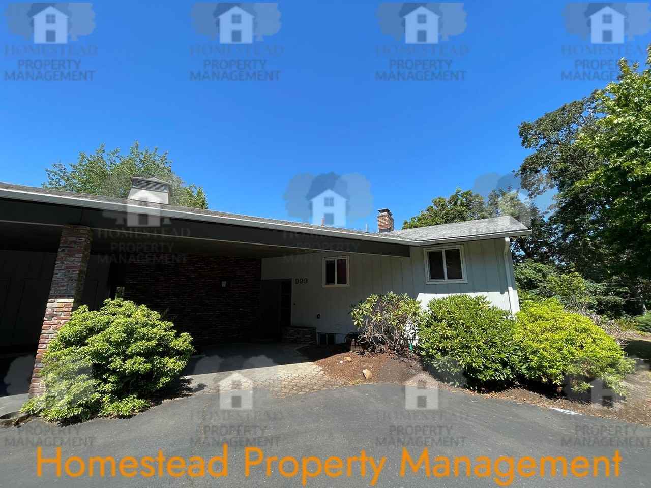 999 Sw Hunter St - Photo 2 of 6