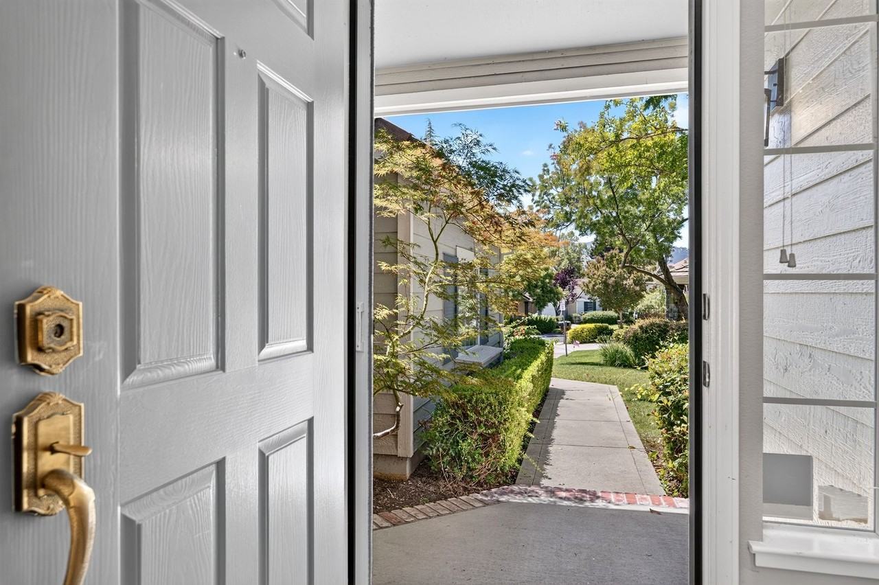 509 Suisun Ct - Photo 6 of 36