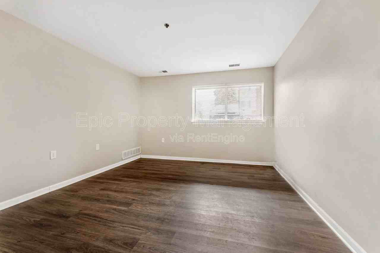 3670 S John Hix Rd #3 - Photo 6 of 13