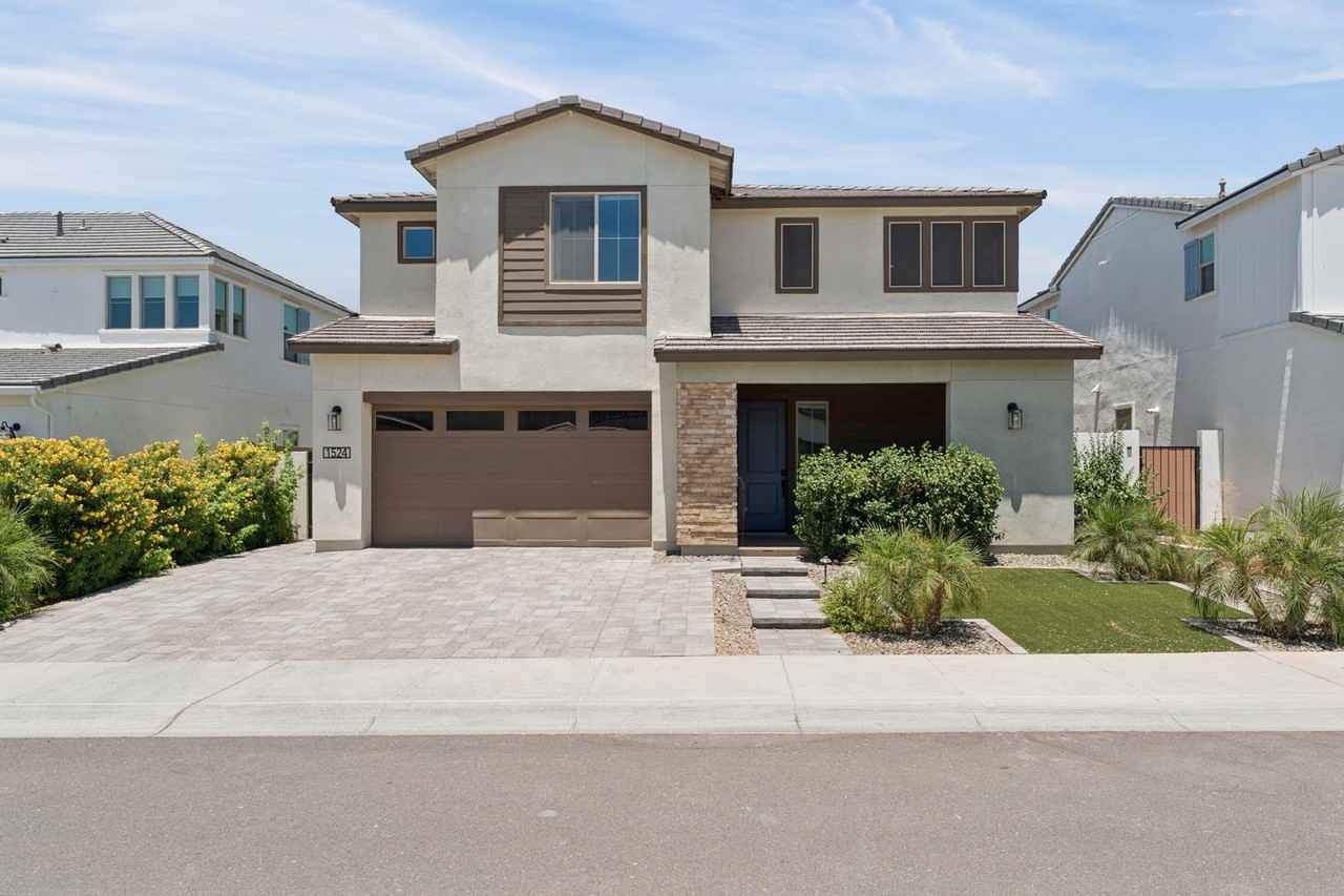 1524 E Carob Ct - Photo 4 of 50
