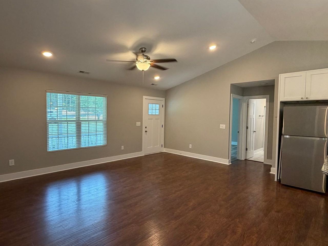 1656 Woodbrooke Dr - Photo 5 of 19