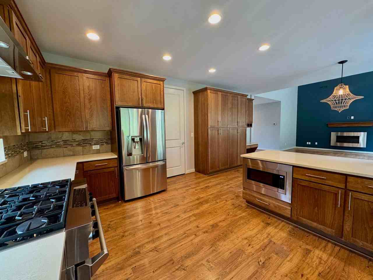 5726 Solana Ln Ne - Photo 7 of 40